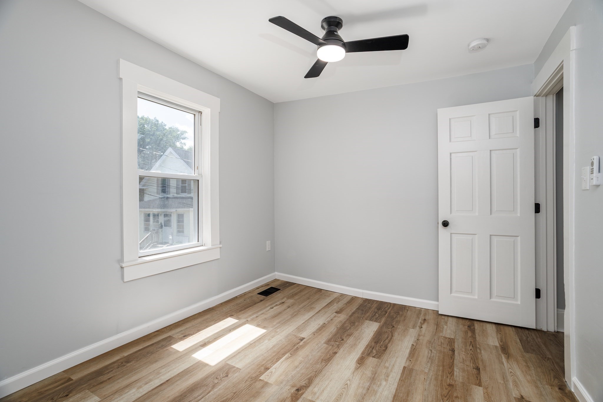38 Cottage Street Property Photo 25