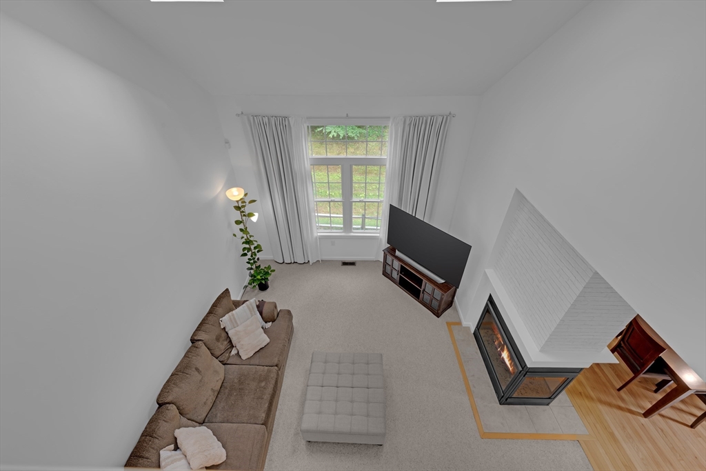 27 Robert Cir # 27 Property Photo 16