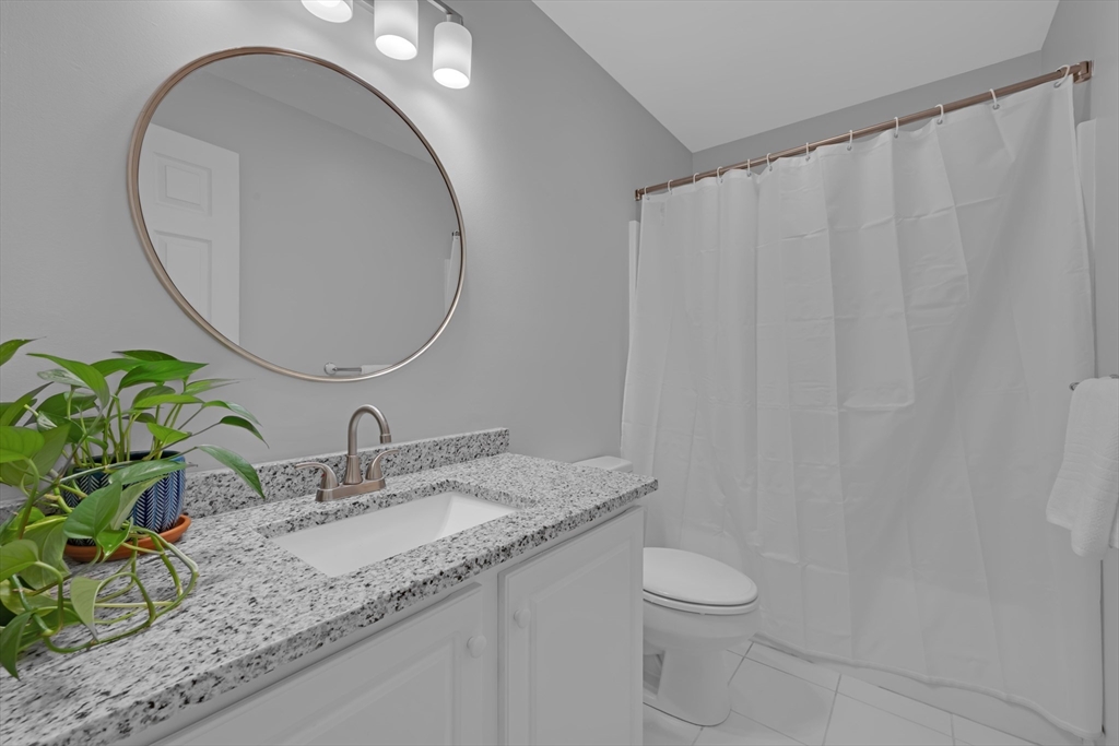 27 Robert Cir # 27 Property Photo 19