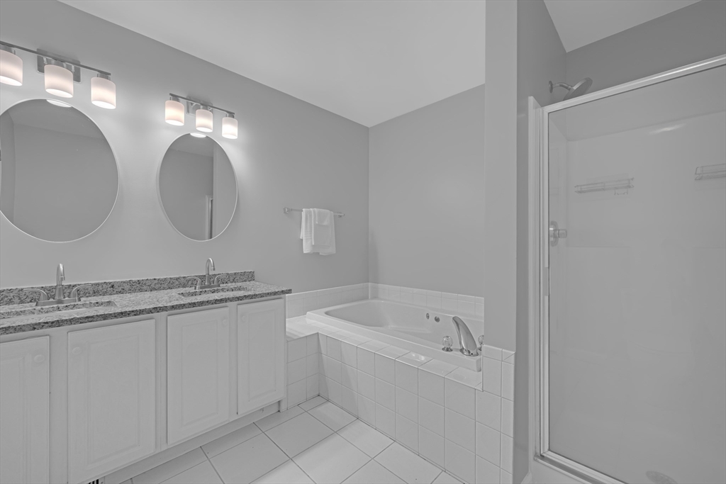 27 Robert Cir # 27 Property Photo 27