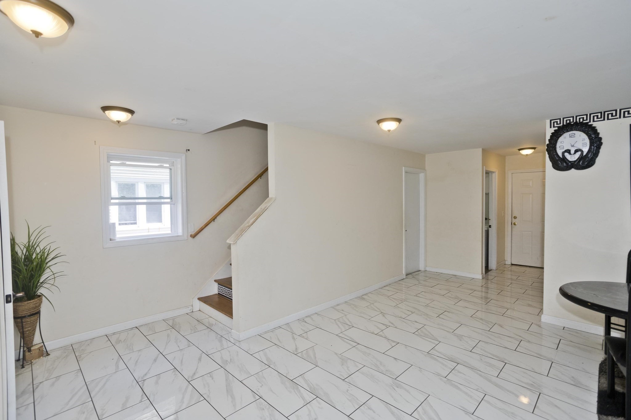 175 Bloomfield Street Property Photo 5