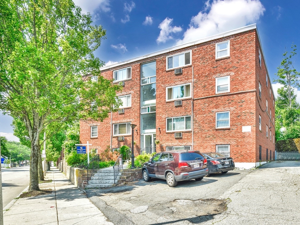2089 Dorchester Ave # 3 Property Photo 1
