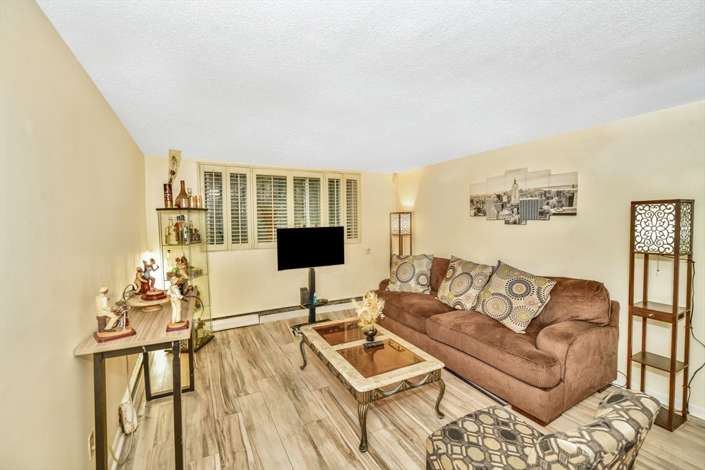 2089 Dorchester Ave # 3 Property Photo 4