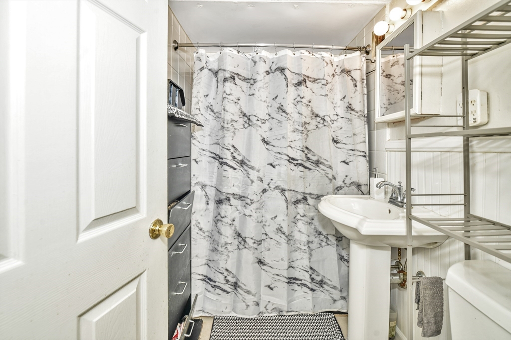 2089 Dorchester Ave # 3 Property Photo 9