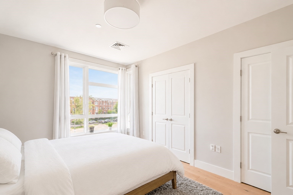 1650 Commonwealth Ave # 302 Property Photo 15