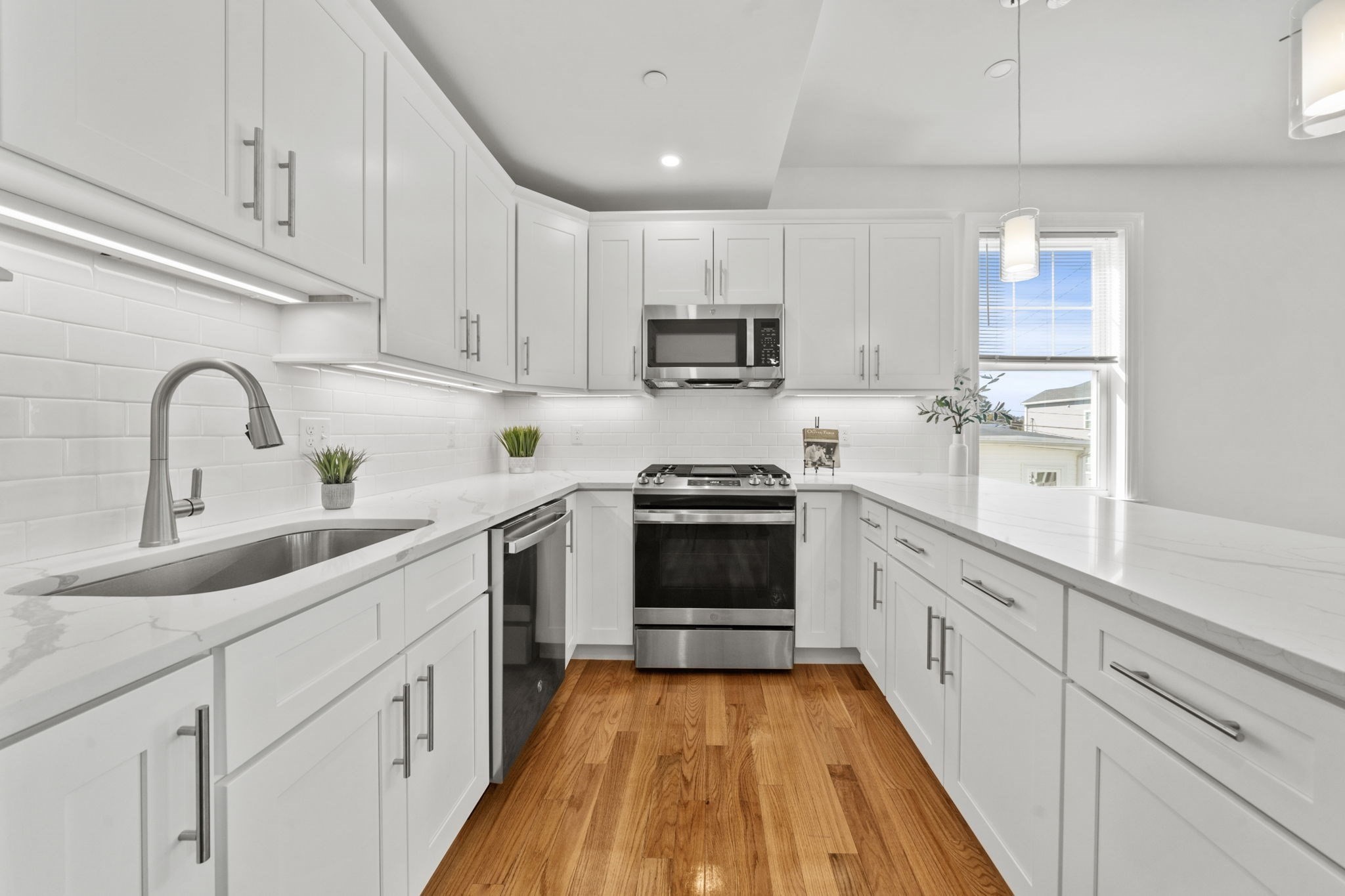 79 Temple St # 2 Property Photo 1