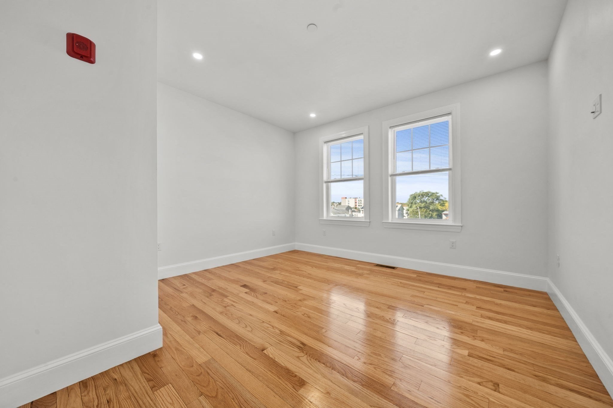 79 Temple St # 2 Property Photo 11