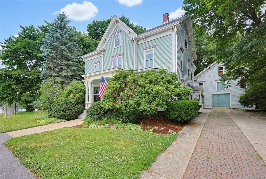 51 Cherry St Property Photo 1