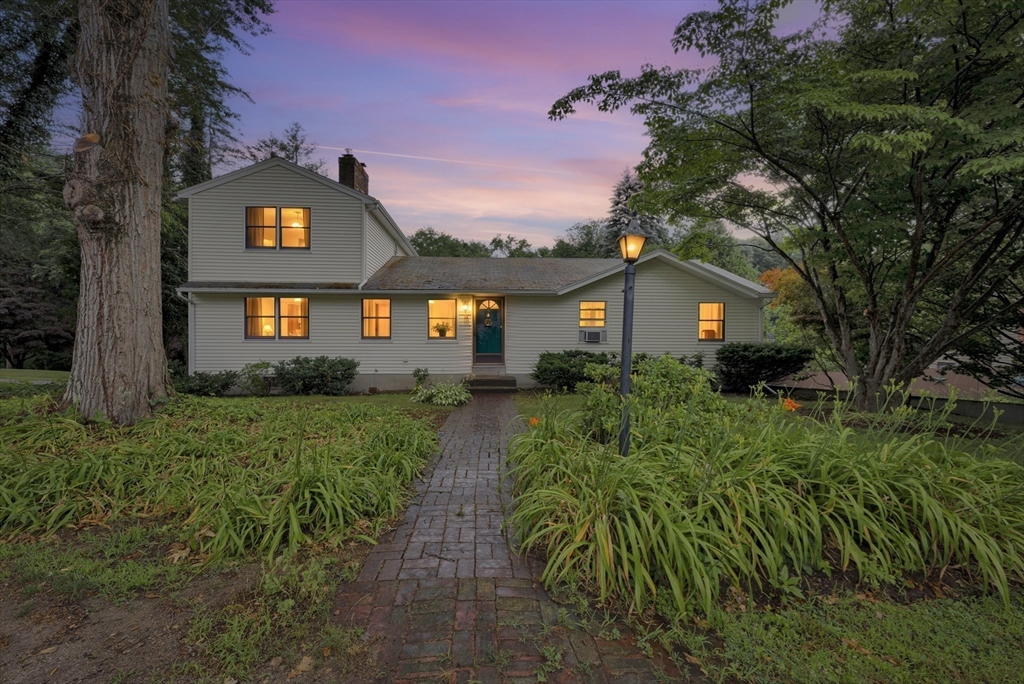 20 Brentwood Dr Property Photo 2