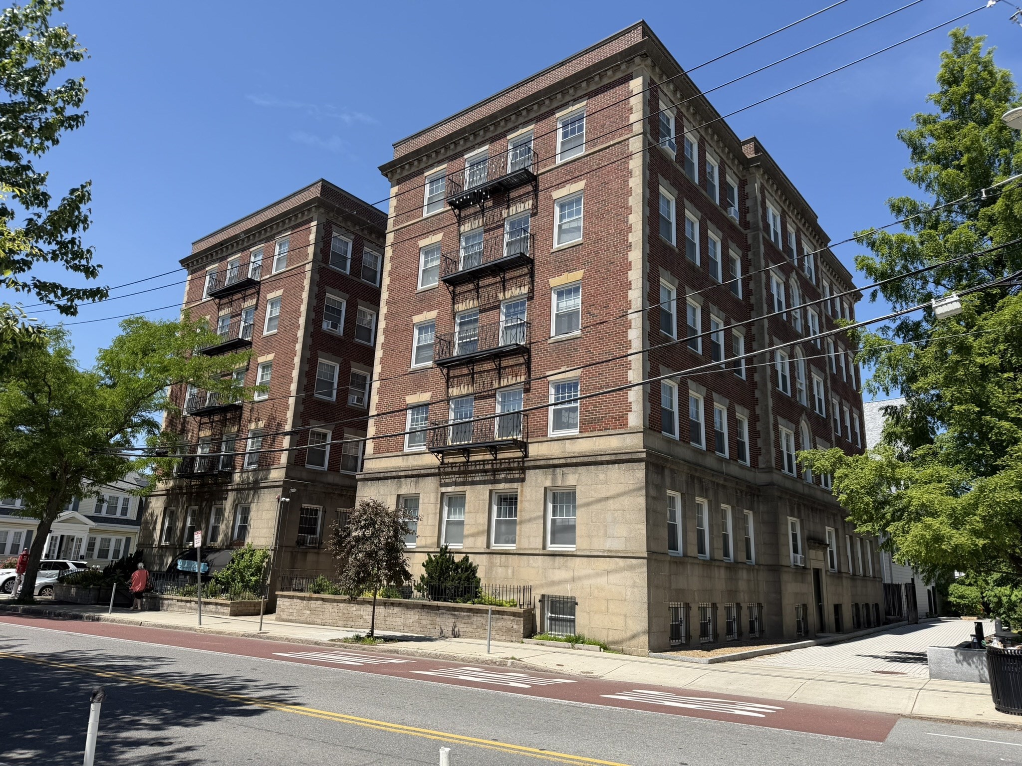36 College Ave Property Photo 1