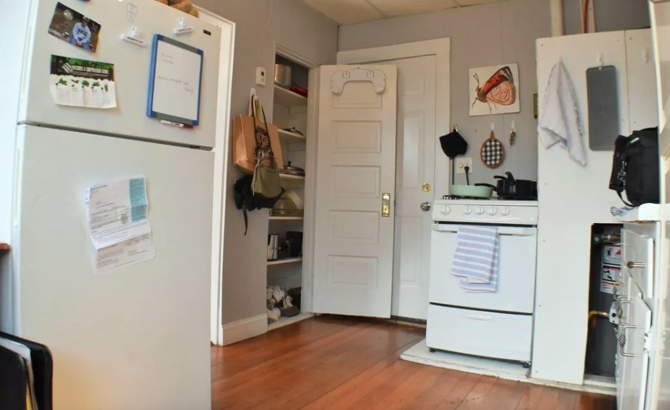 158 Salem # 8 Property Photo 11