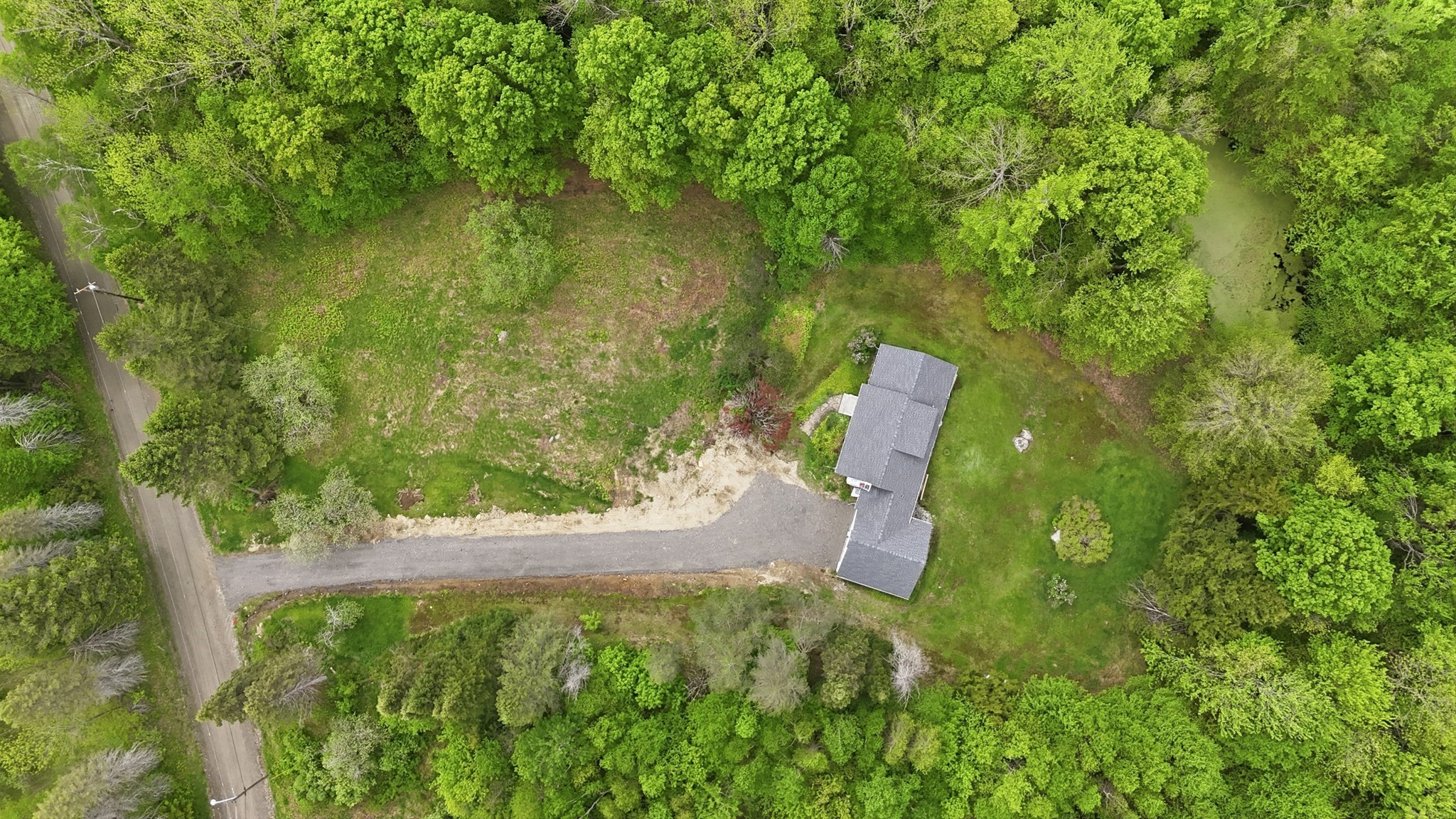 98 North Rd Property Photo 5