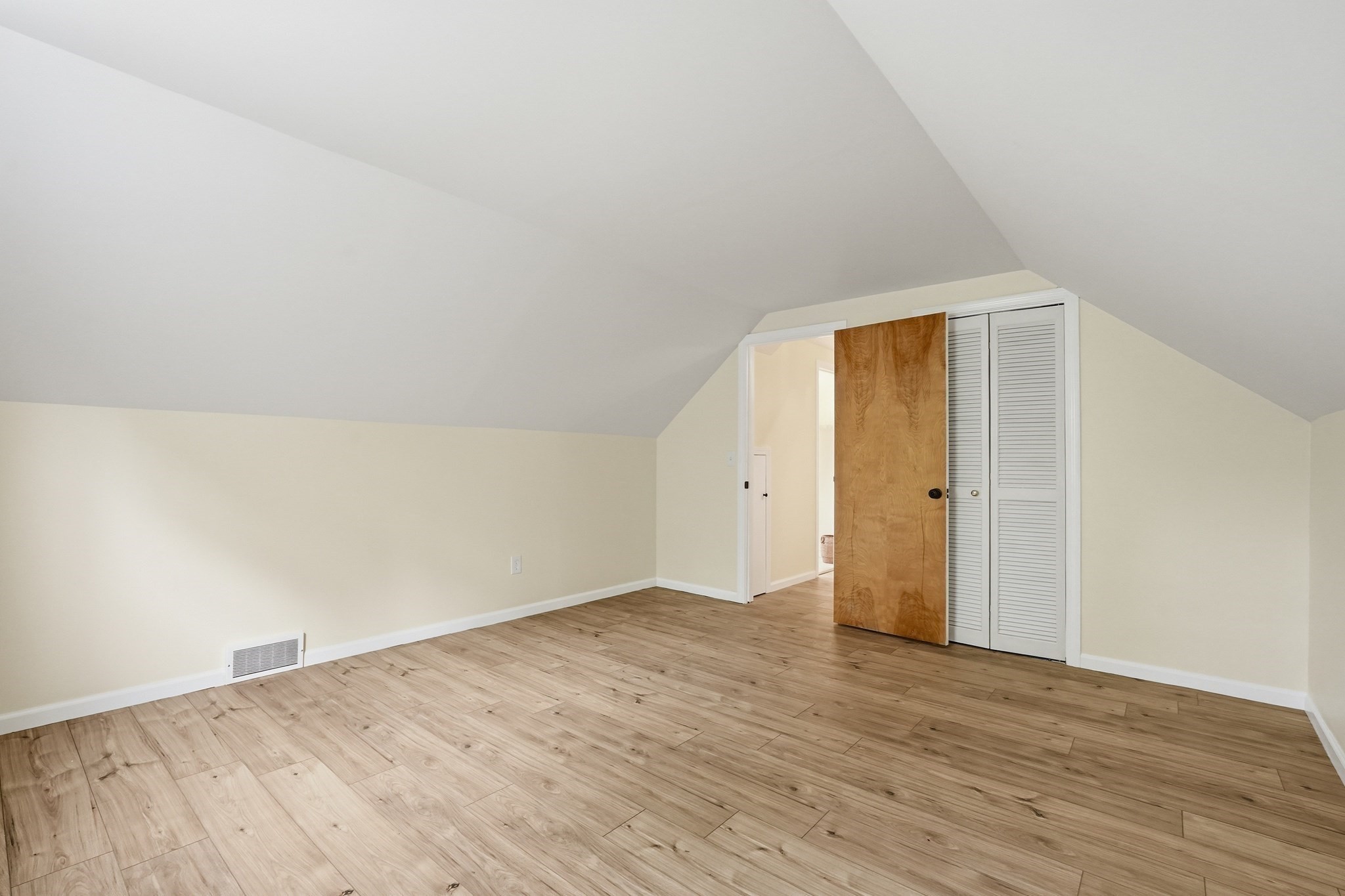 98 North Rd Property Photo 33