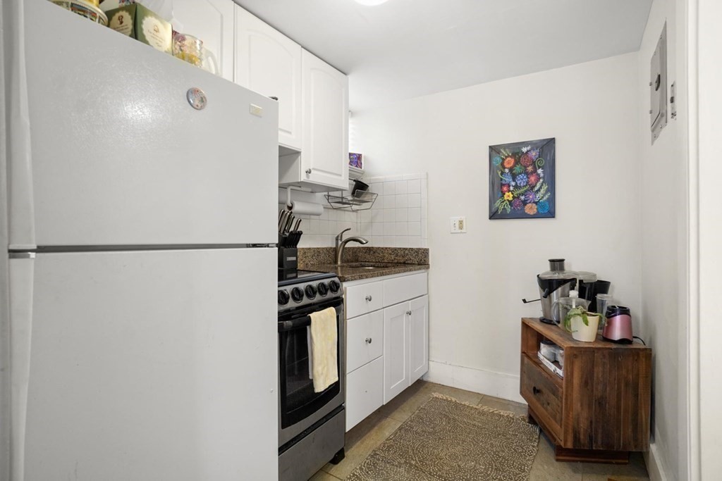 14 Gloucester # 1a Property Photo 7