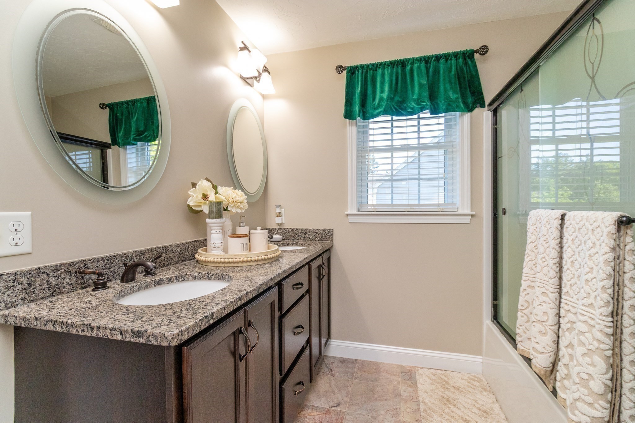 44 Brookside Dr # 44 Property Photo 18