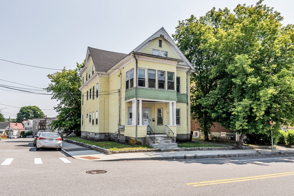 165 University Ave Property Photo 1