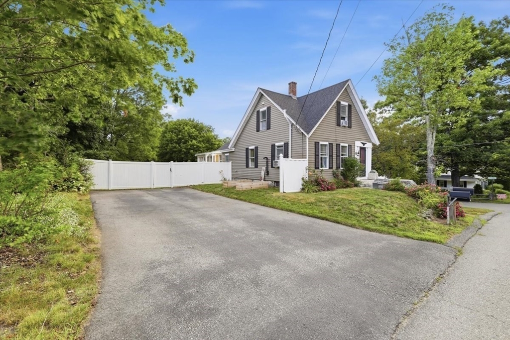 19 West Elm St. Property Photo 1
