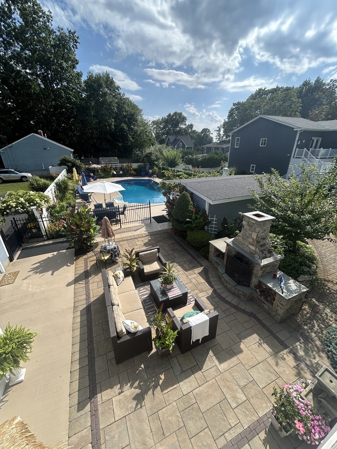 10 Dean Street Property Photo 2