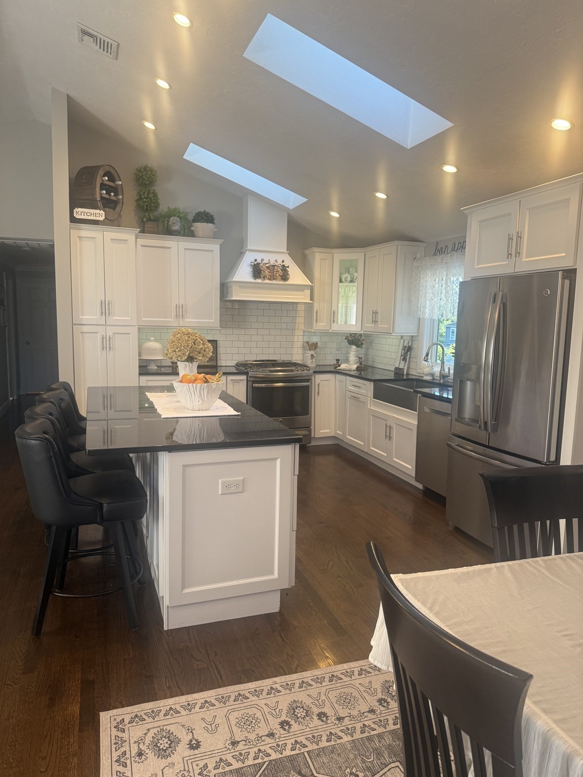 10 Dean Street Property Photo 24