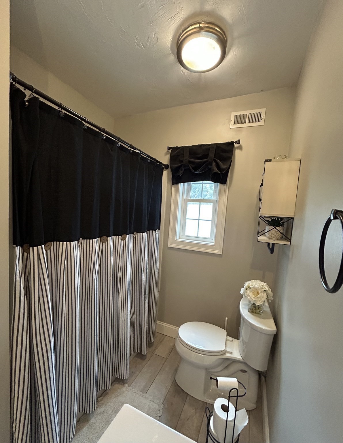 29 Bennett Street Property Photo 21