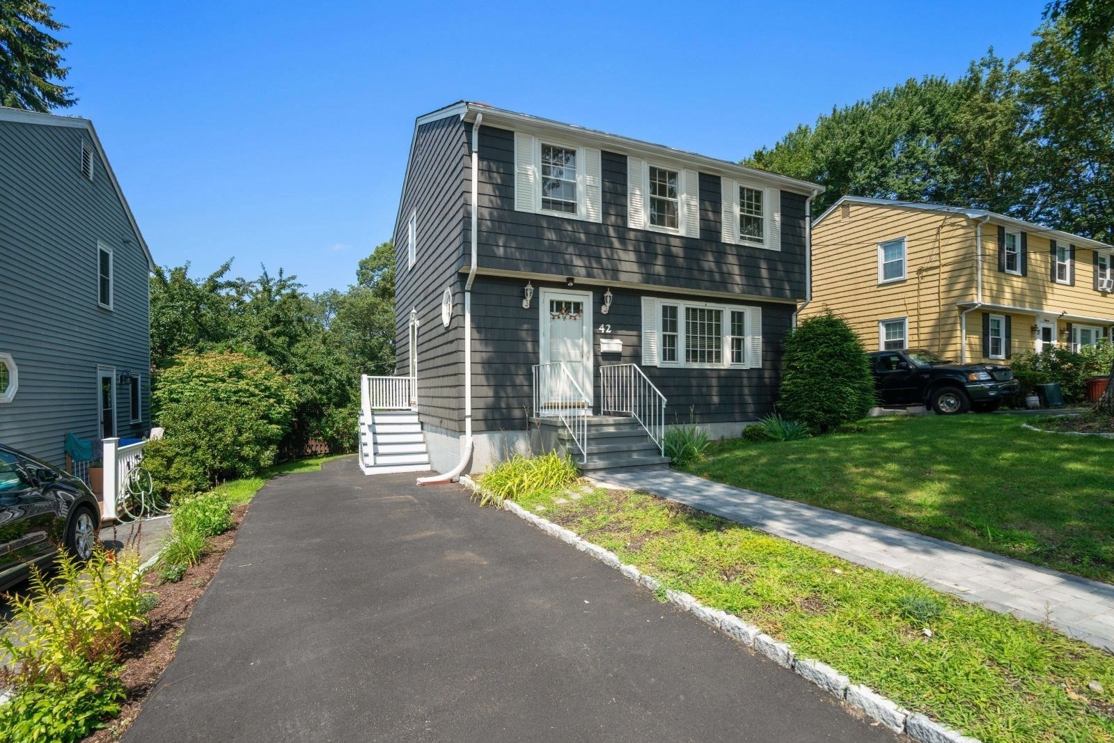 42 Rockland Ave Property Photo 25