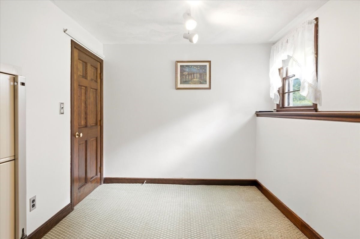 3 Granite St Property Photo 24