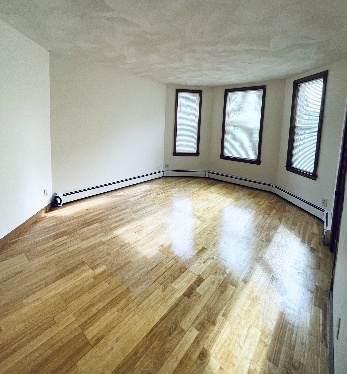 608 East 2nd Street # 1 Property Photo 5
