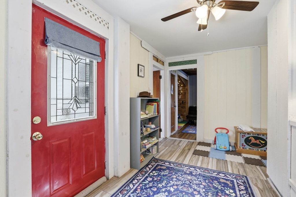 18 Glenwood St Property Photo 12