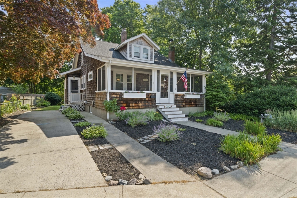 7 Gray Ave. Property Photo 1
