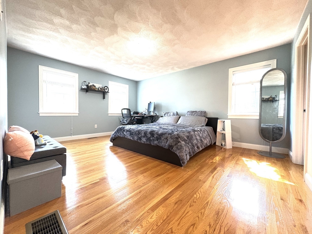 27 Kennedy Ave Property Photo 8