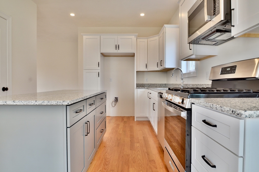 19c Crownshield # 19c Property Photo 8
