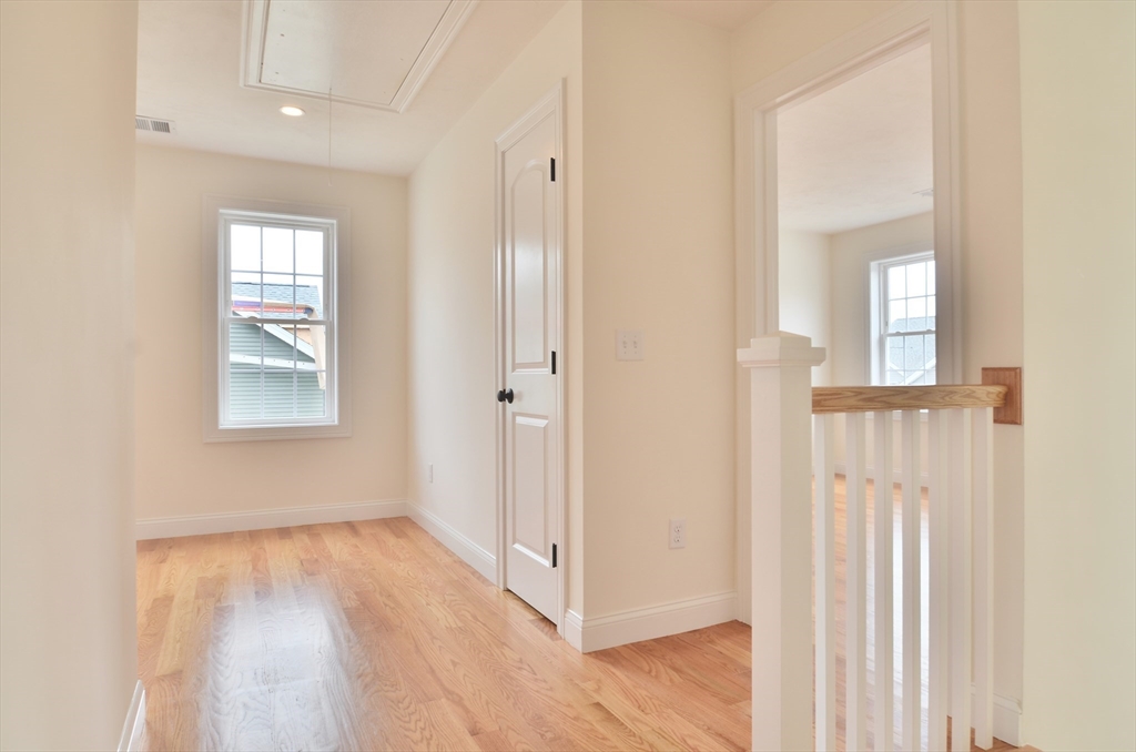 19c Crownshield # 19c Property Photo 23