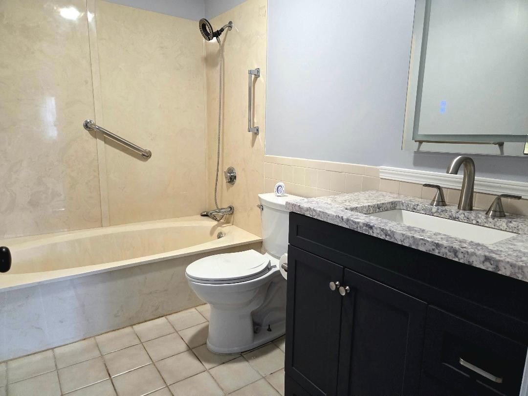 4234 North Main St # 606 Property Photo 12