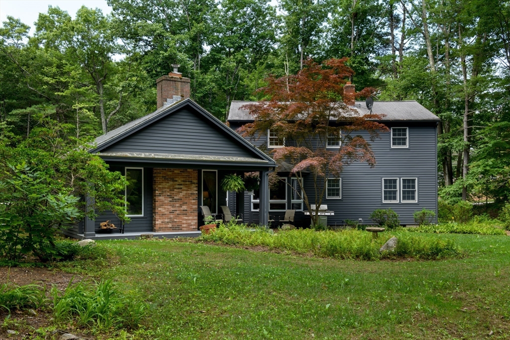 1662 Wachusett St Property Photo 4