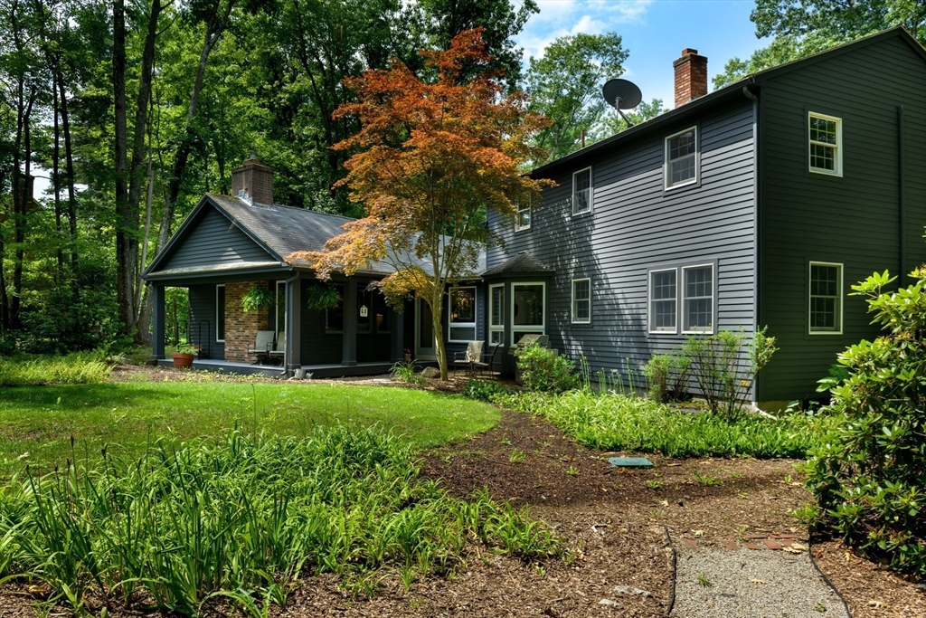 1662 Wachusett St Property Photo 8