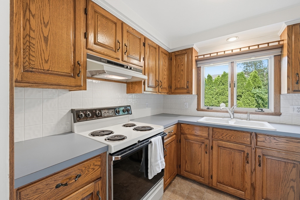 28 Wingold Street Property Photo 10