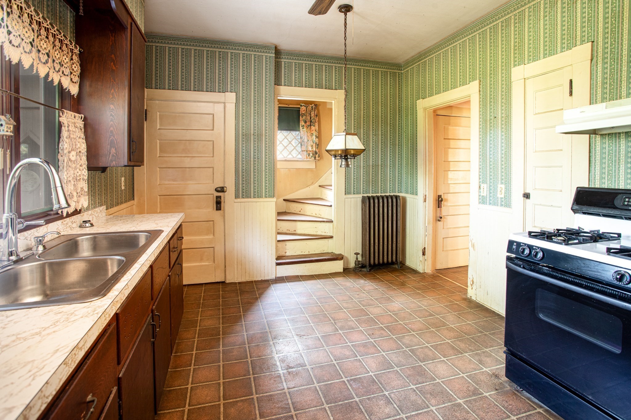 888 Rock St Property Photo 18