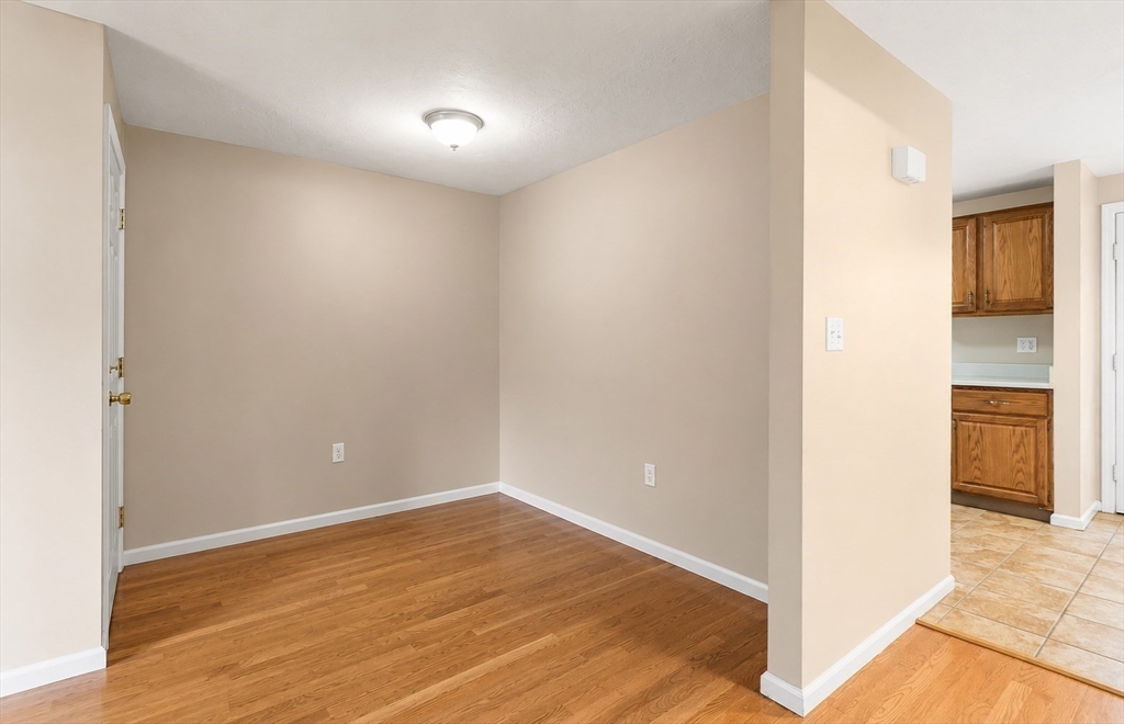 145 South St # 6 Property Photo 8