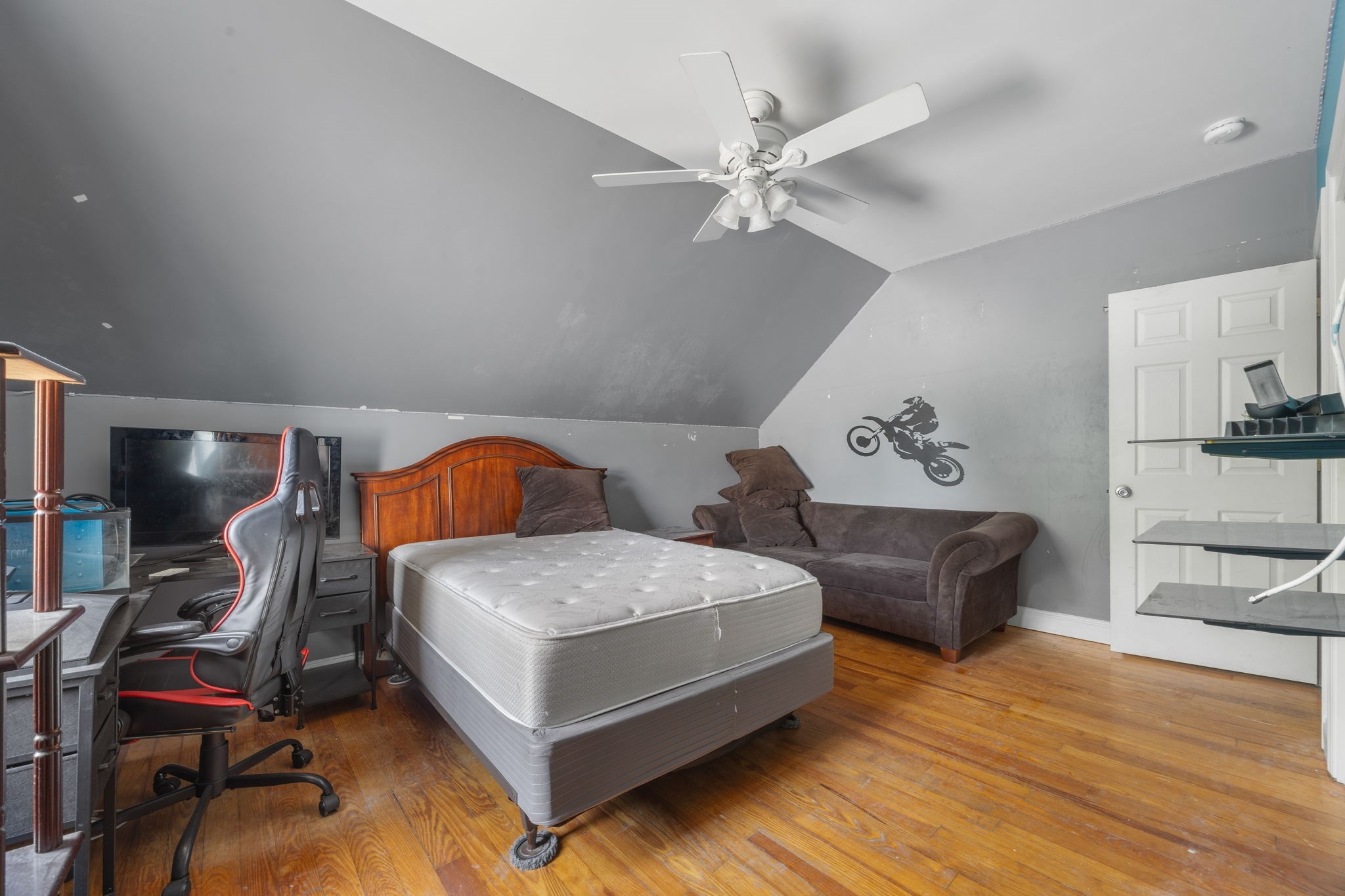 513-515 Cross St Property Photo 28