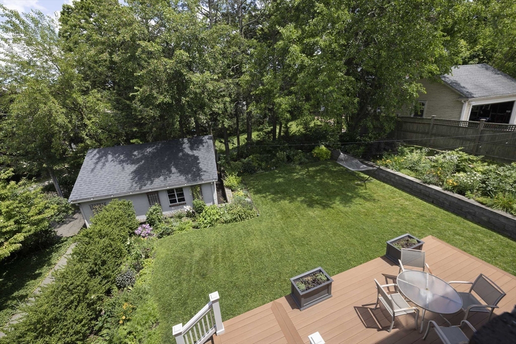 156 Common Street Property Photo 17