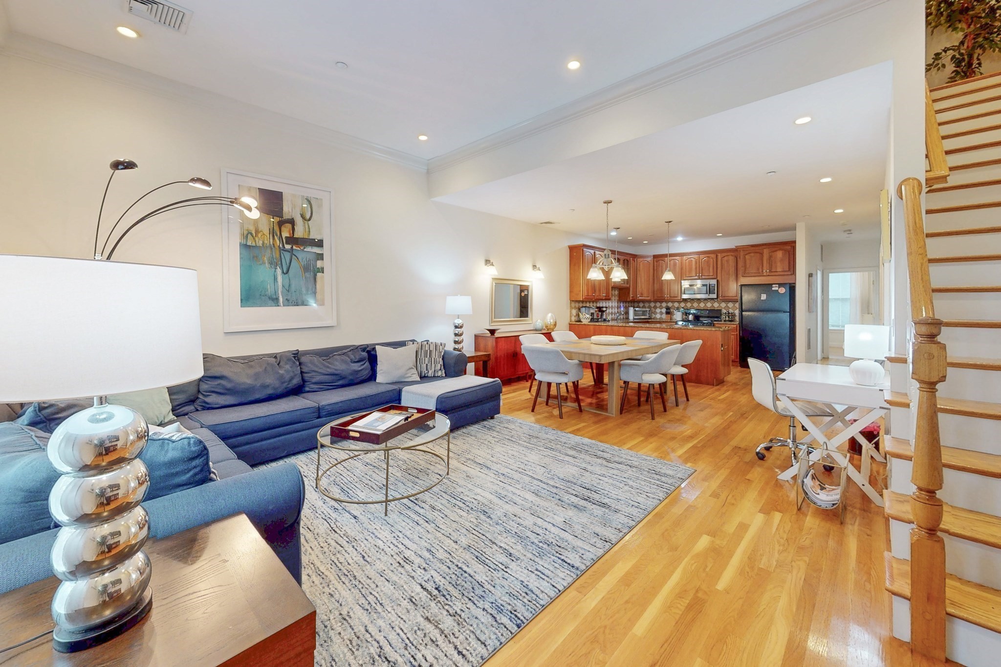 2 Harvard Square Property Photo 1