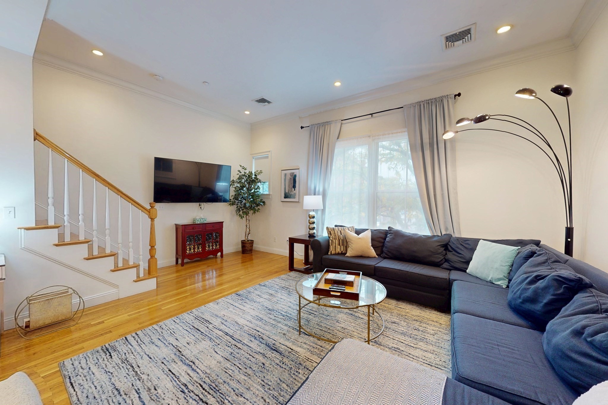 2 Harvard Square Property Photo 2