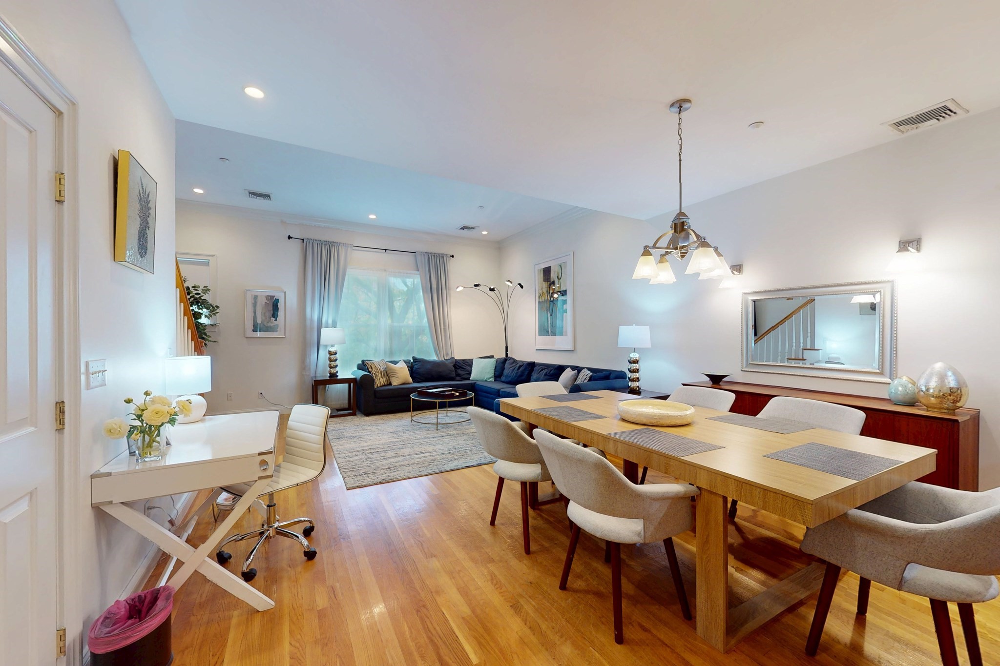2 Harvard Square Property Photo 7