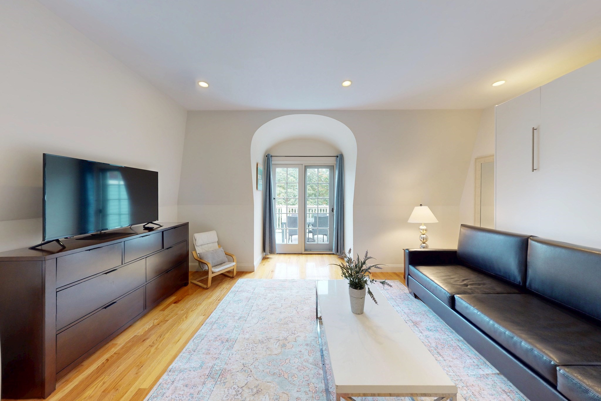 2 Harvard Square Property Photo 13