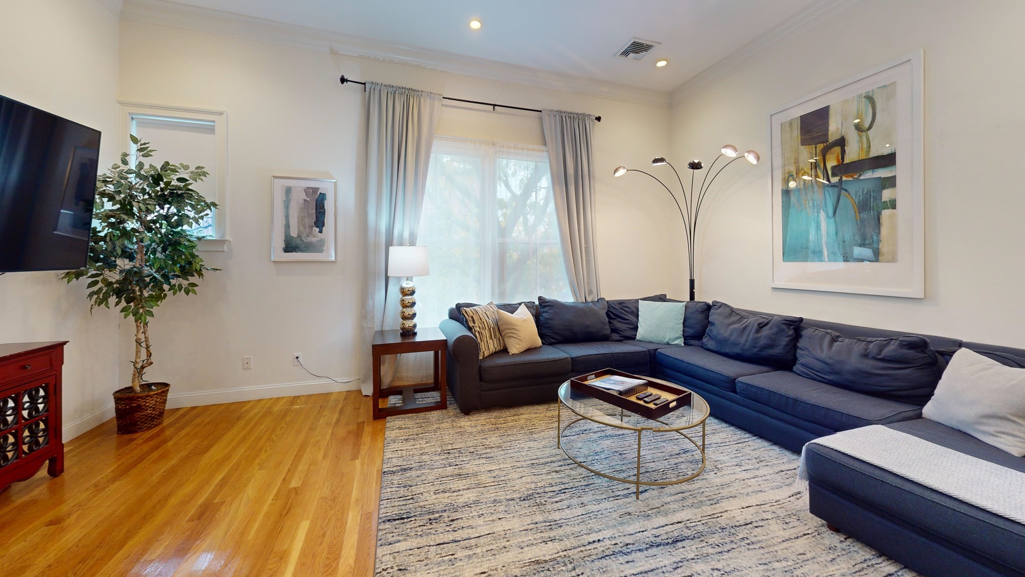 2 Harvard Square Property Photo 21