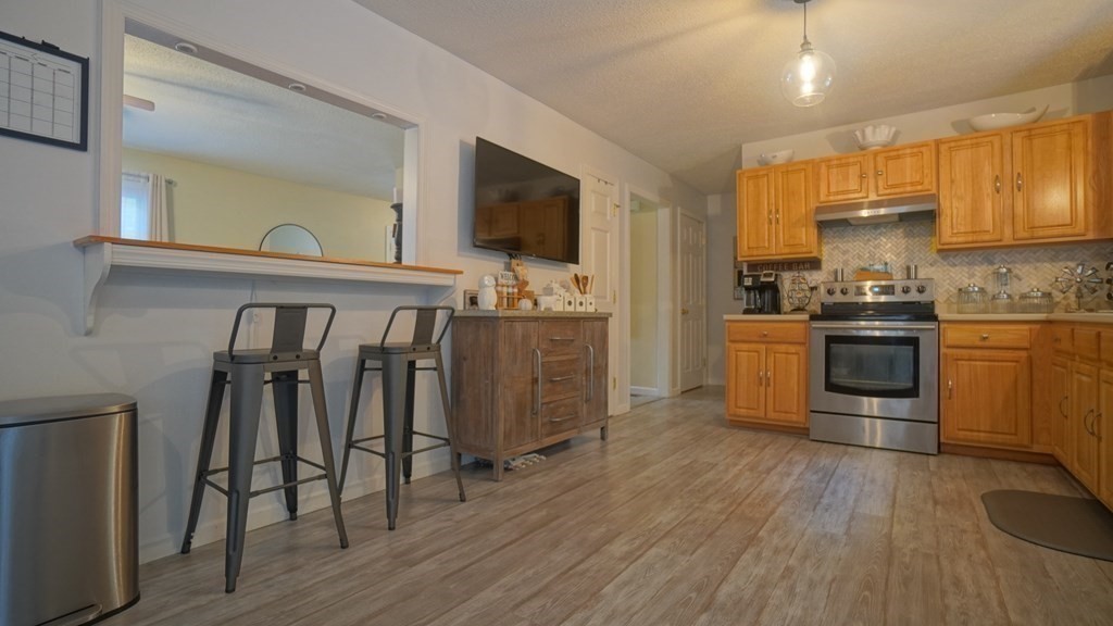 142 Jasper Property Photo 7
