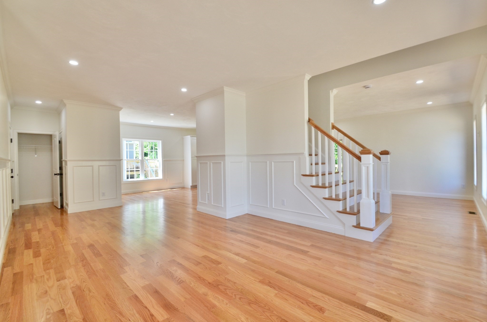 19a Crownshield # 19a Property Photo 3