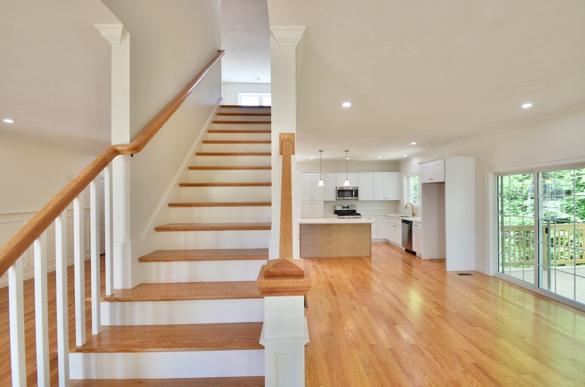 19a Crownshield # 19a Property Photo 7
