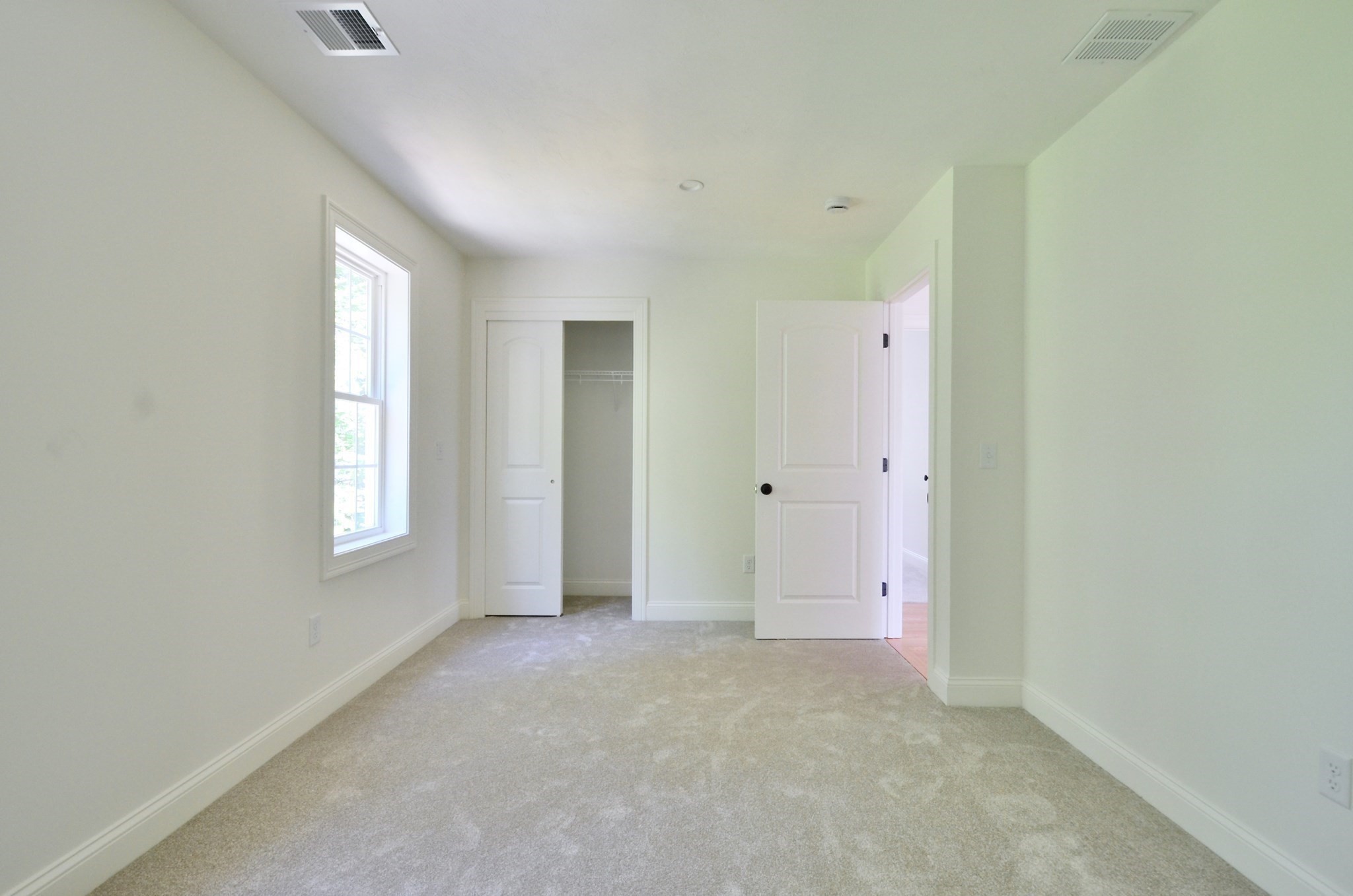 19a Crownshield # 19a Property Photo 10