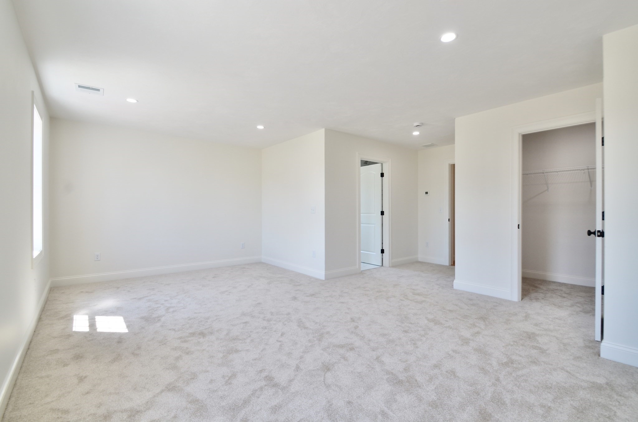 19a Crownshield # 19a Property Photo 12